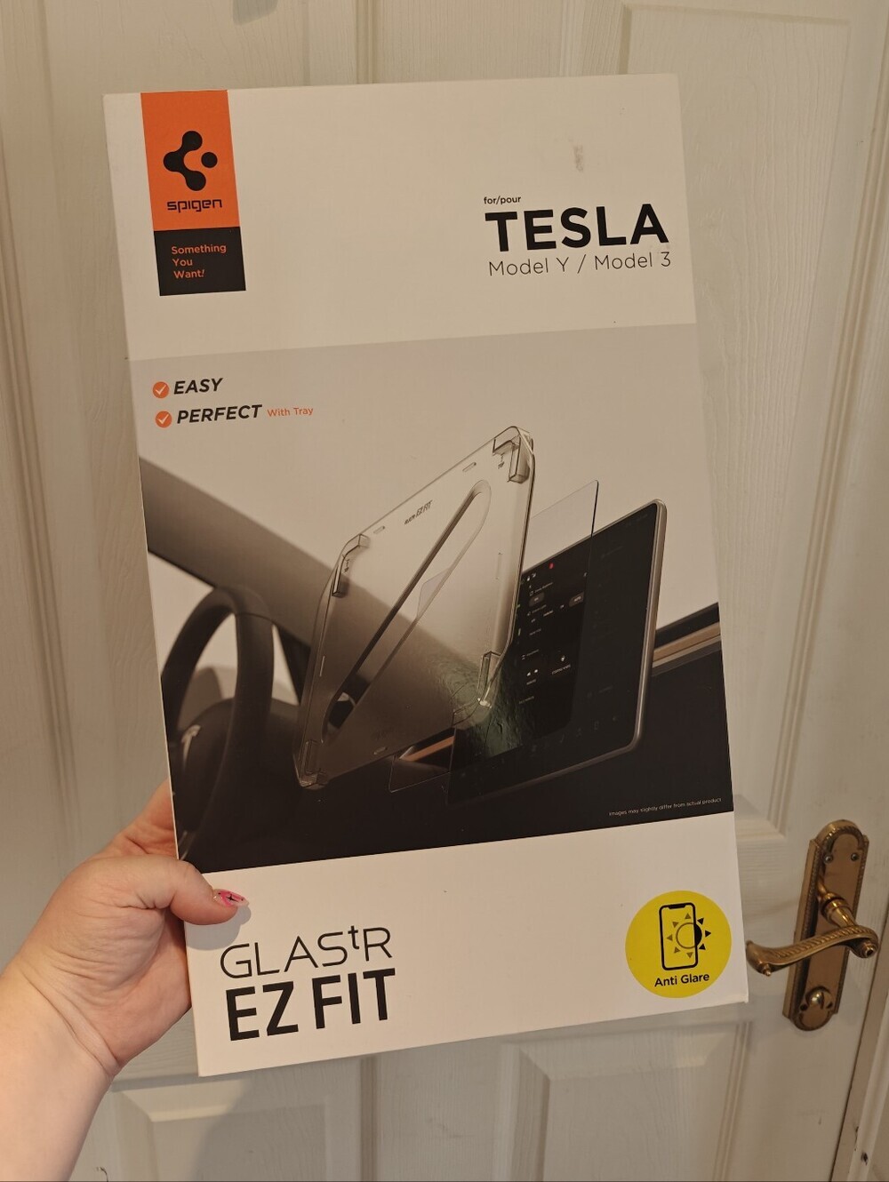 SPIGEN Glastr EZ Fit Anti-Glare Screen Protector For TESLA Model Y / Model 3